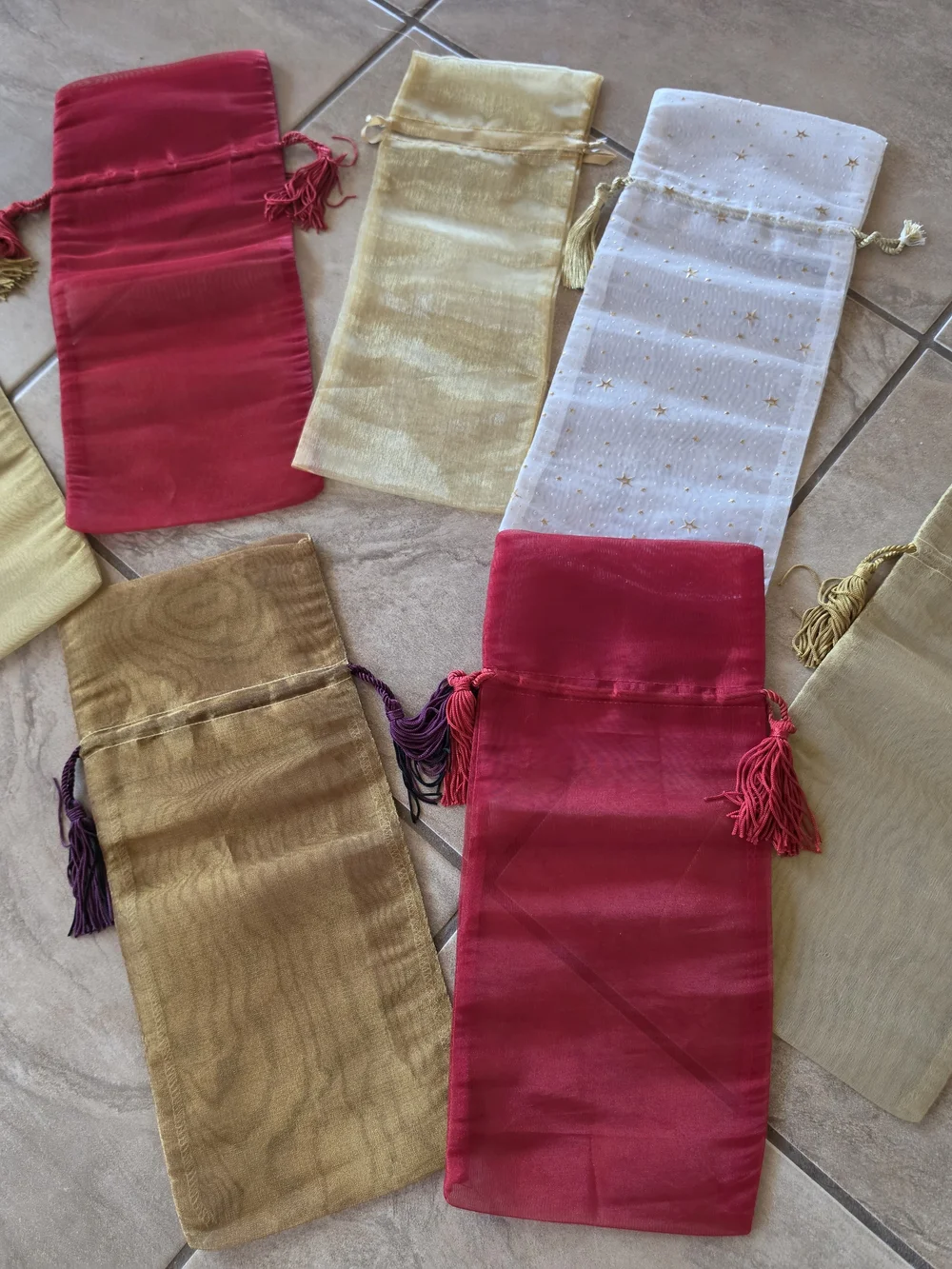 Silk Drawstring Wine Bottle Pouches - Assorted Gold, Red & White - Set/7 EUC
